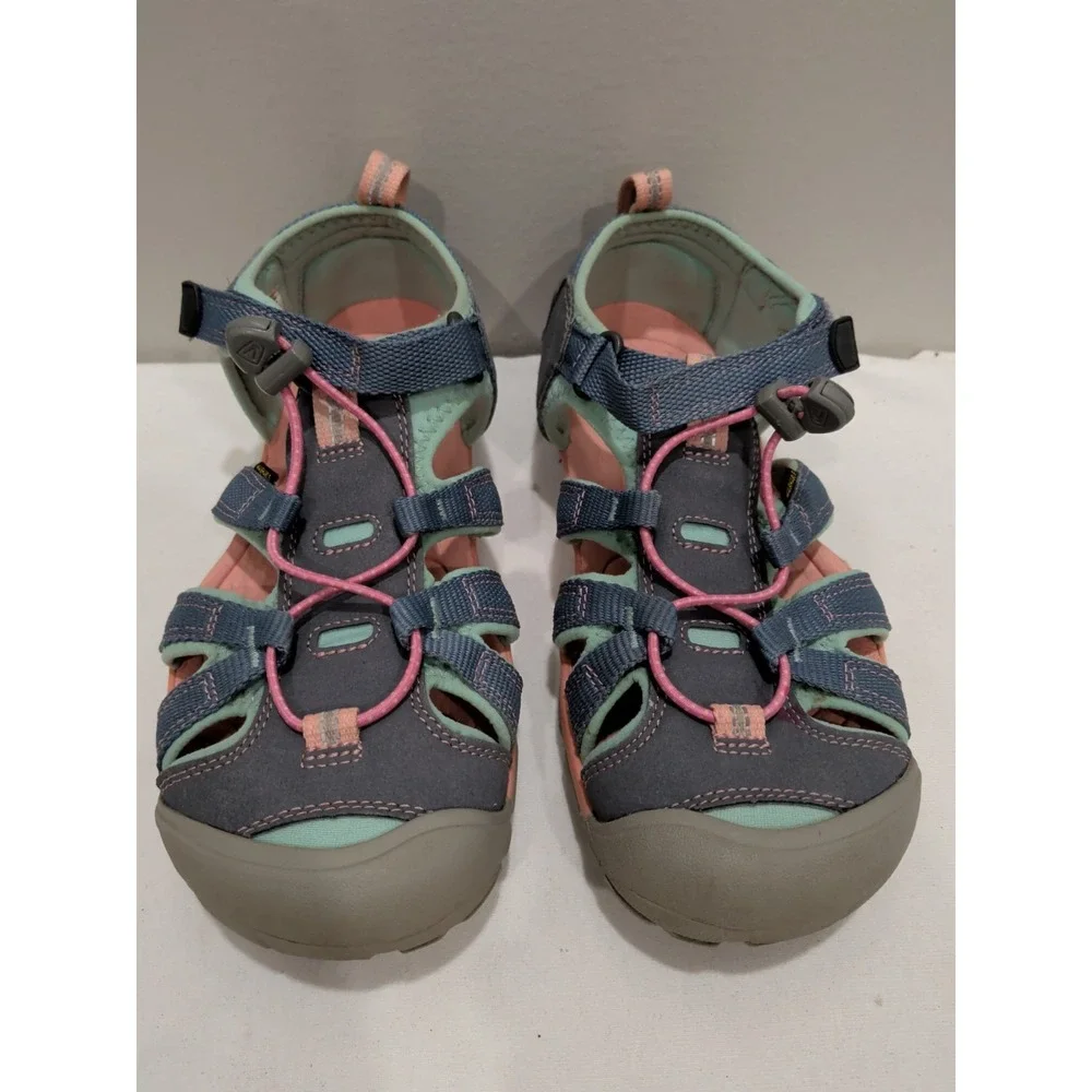KEEN Seacamp II CNX Outdoors Waterproof Sandals Girls US 5 Rubber Sole